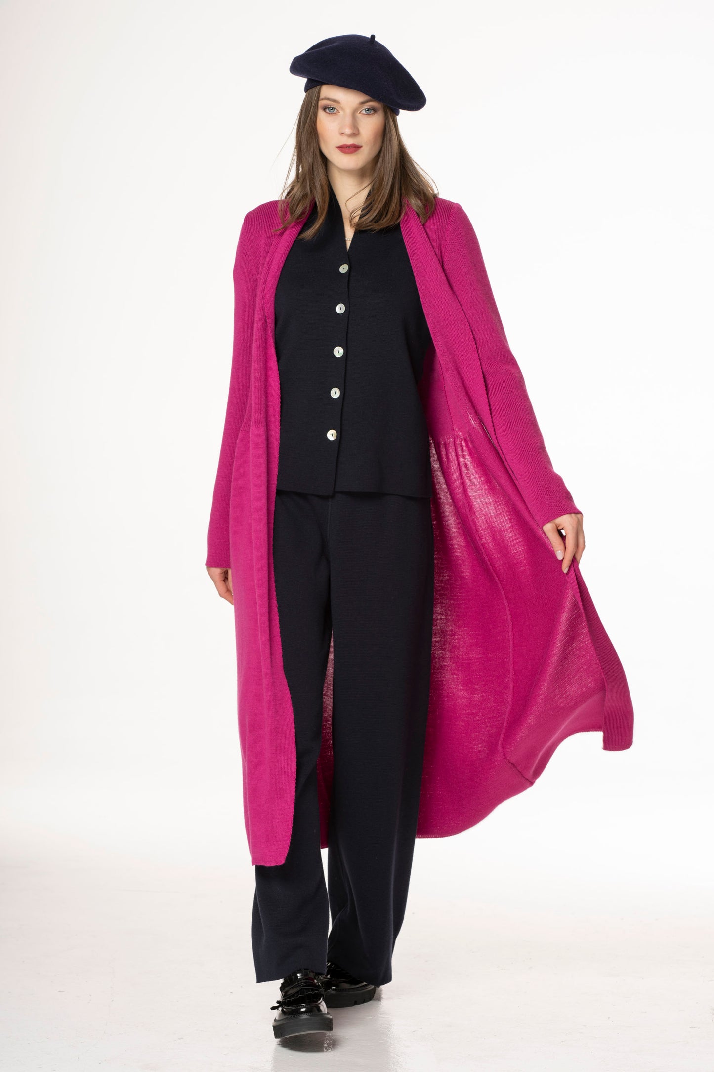COAT/SWEATER - 586