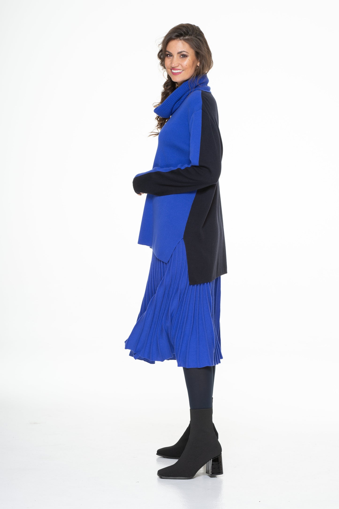 SKIRT - PLEATED, LONG - 608