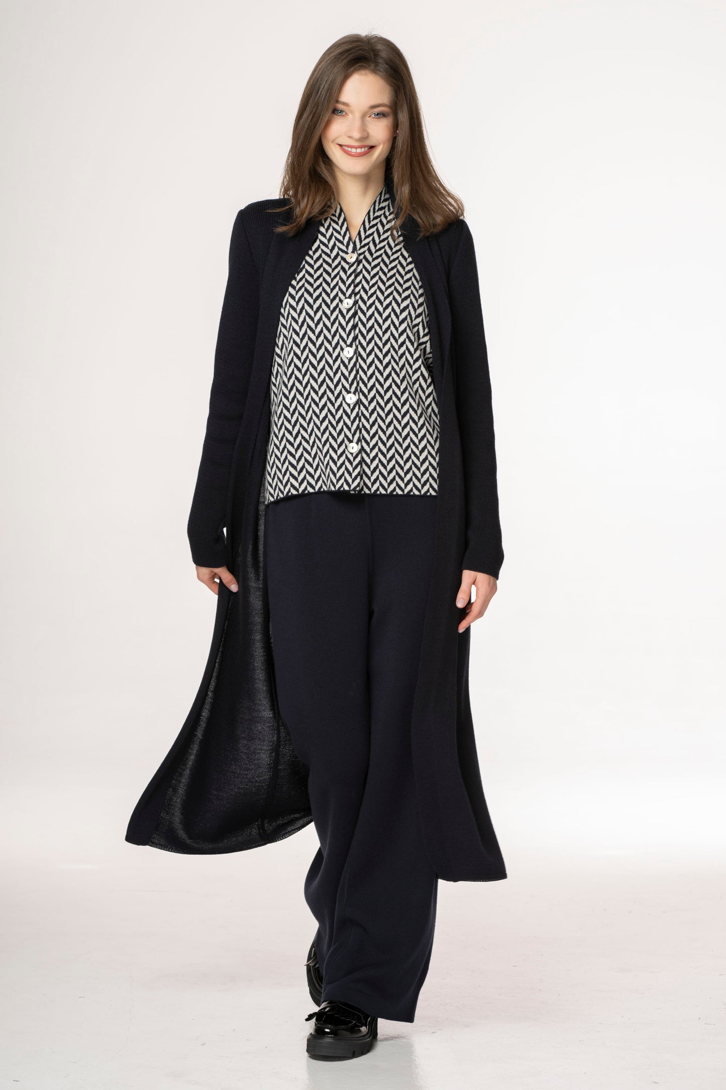 COAT/SWEATER - 586