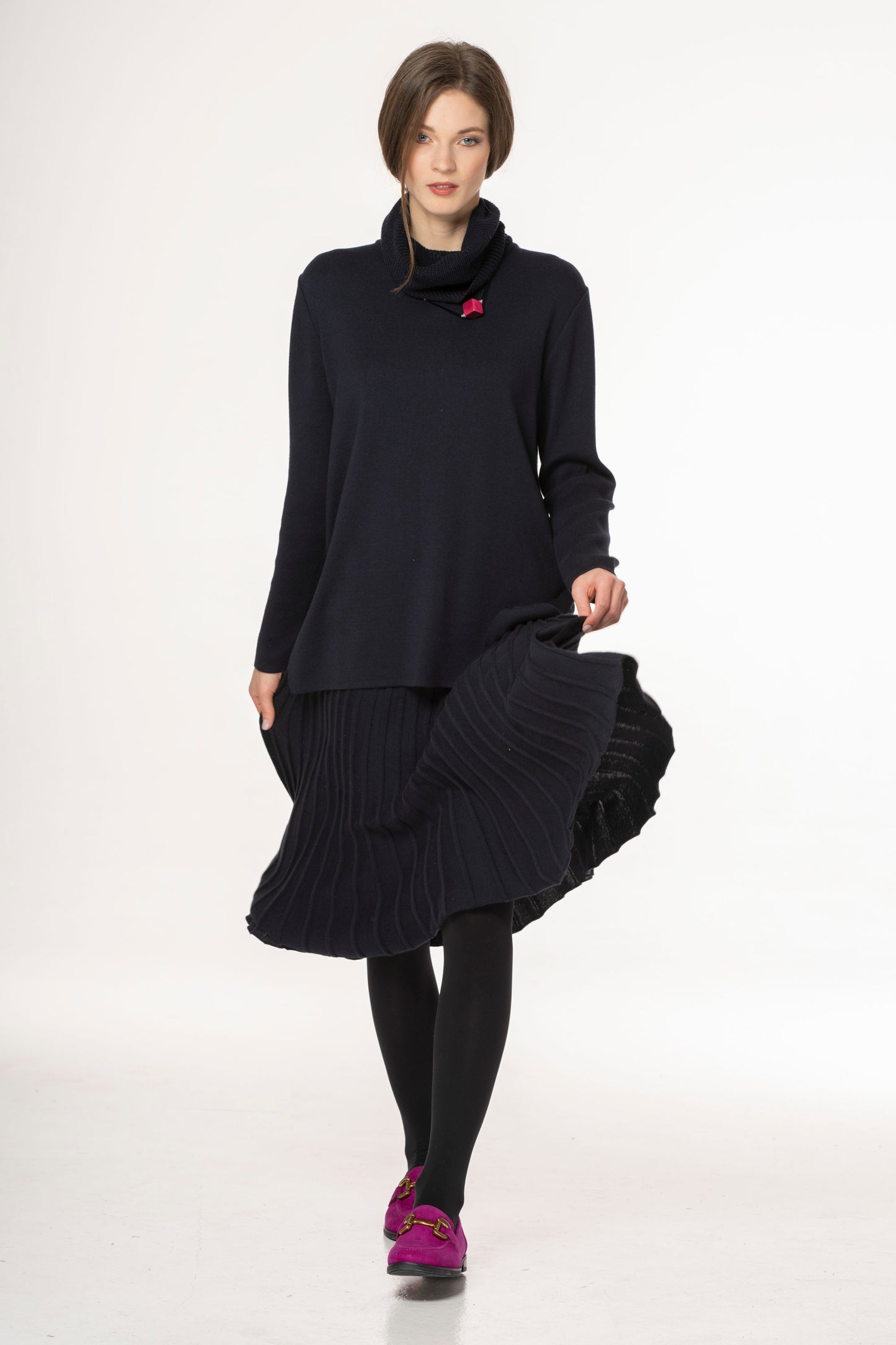 SKIRT - PLEATED, LONG - 608
