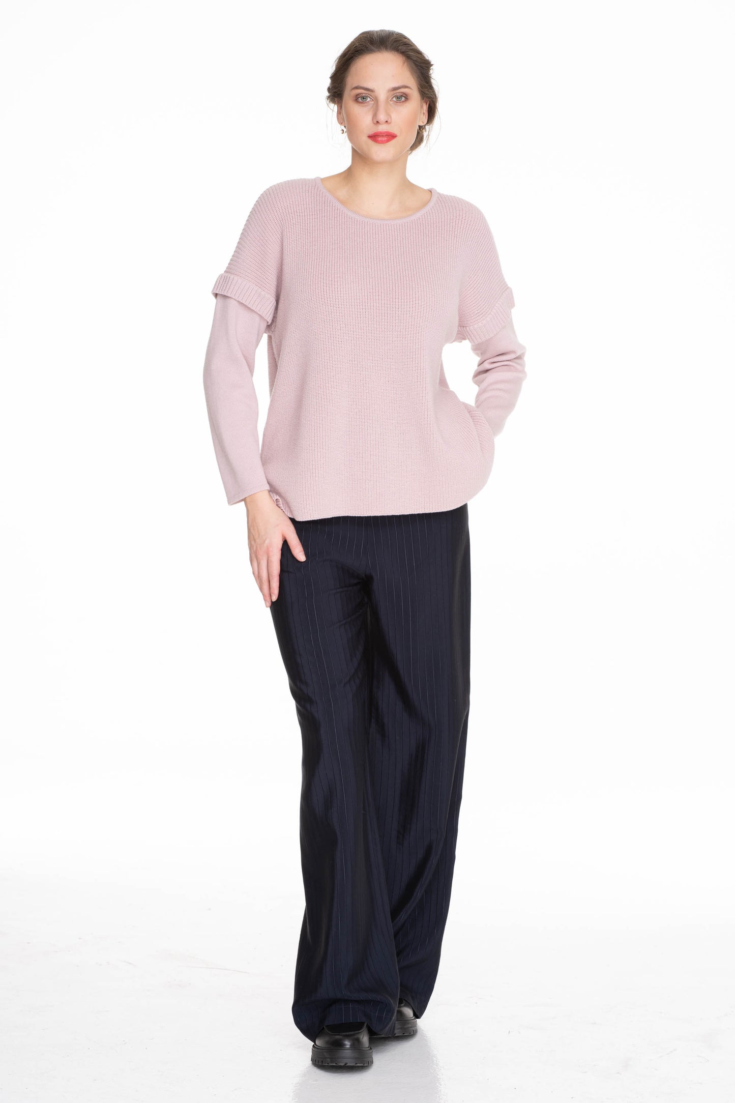 KRÁTKÝ VOLNÝ SVETR - 751