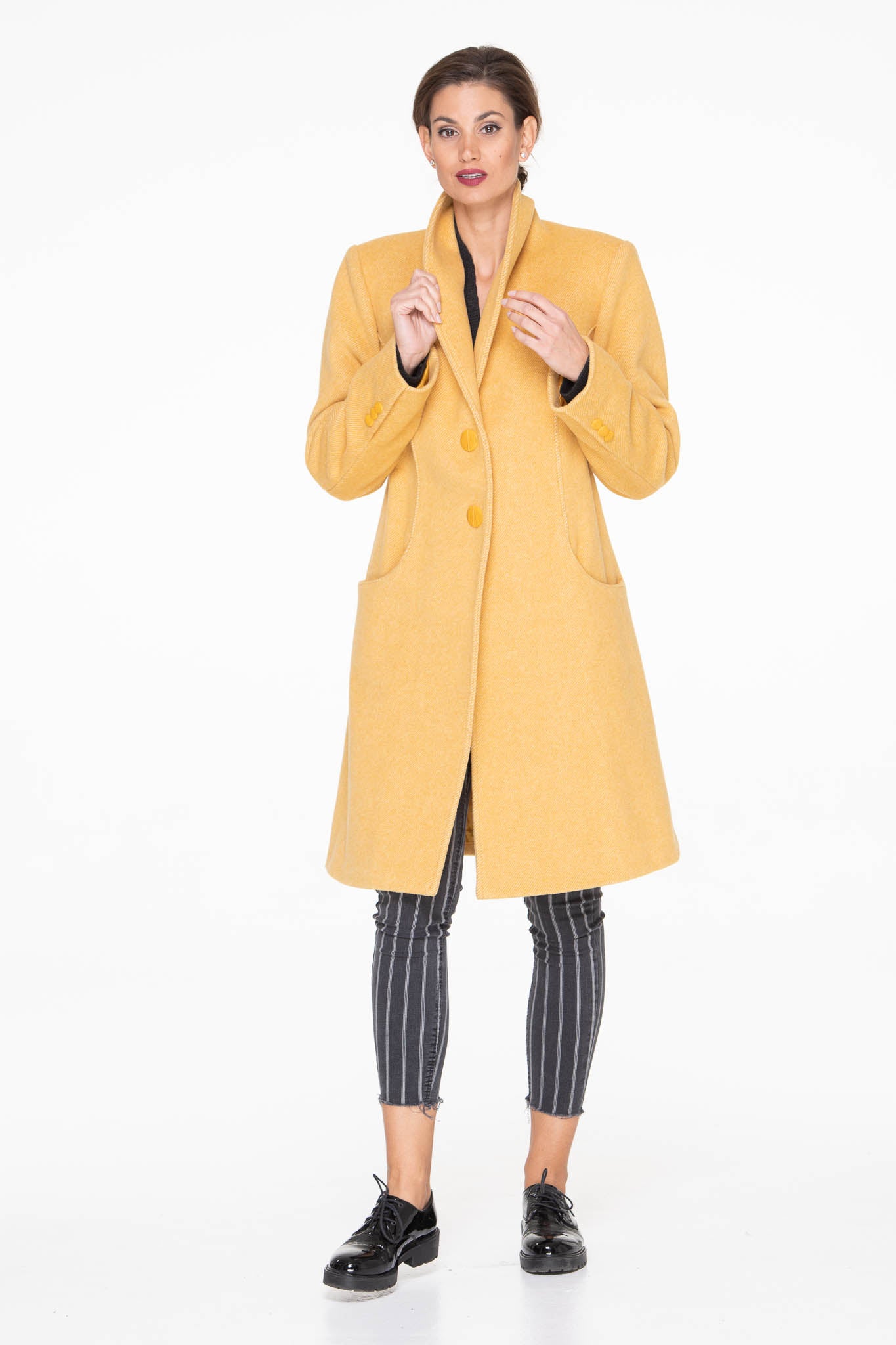 YELLOW COAT - 1