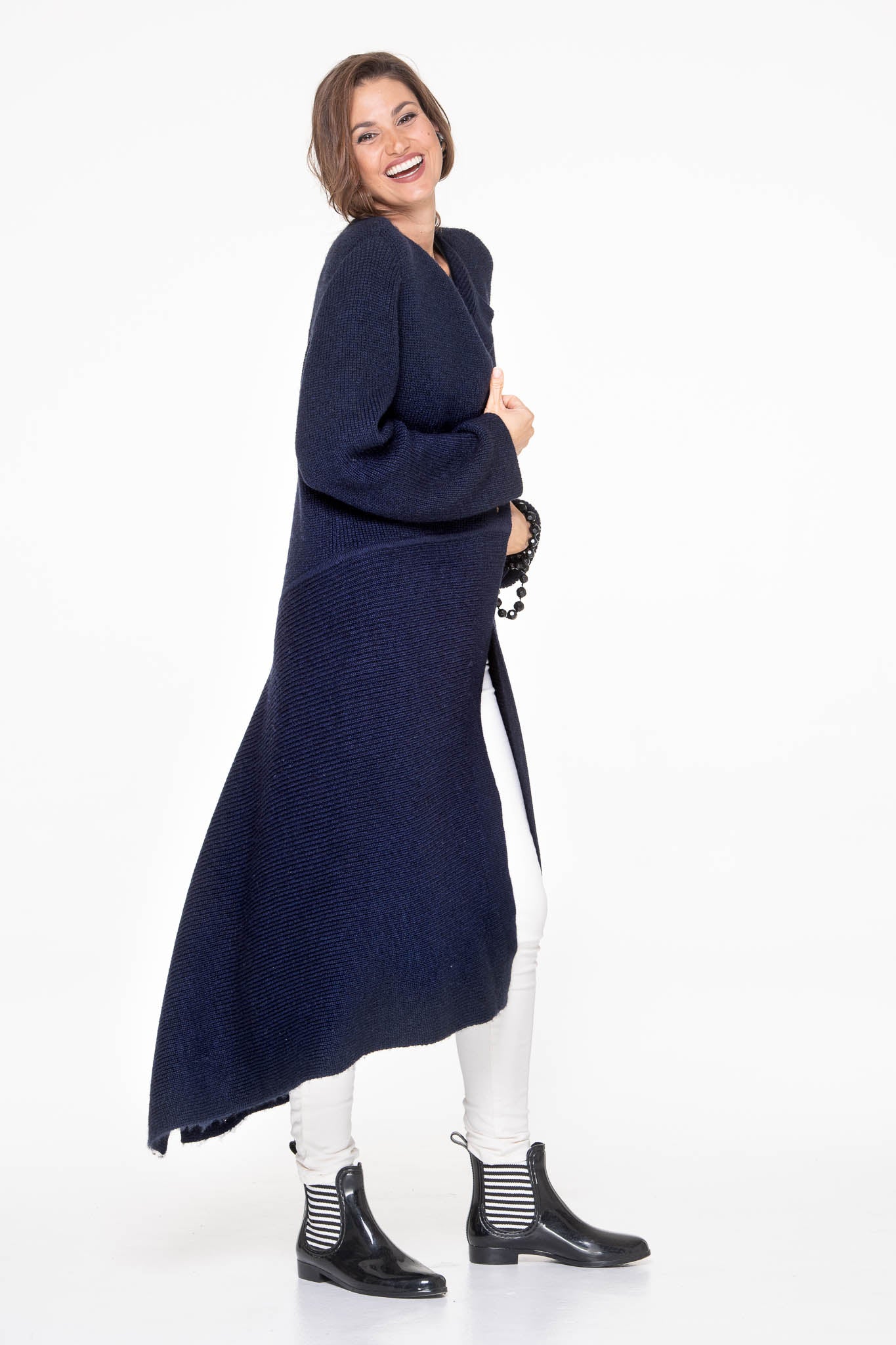 DLOUHÝ KABÁT/SVETR - 537