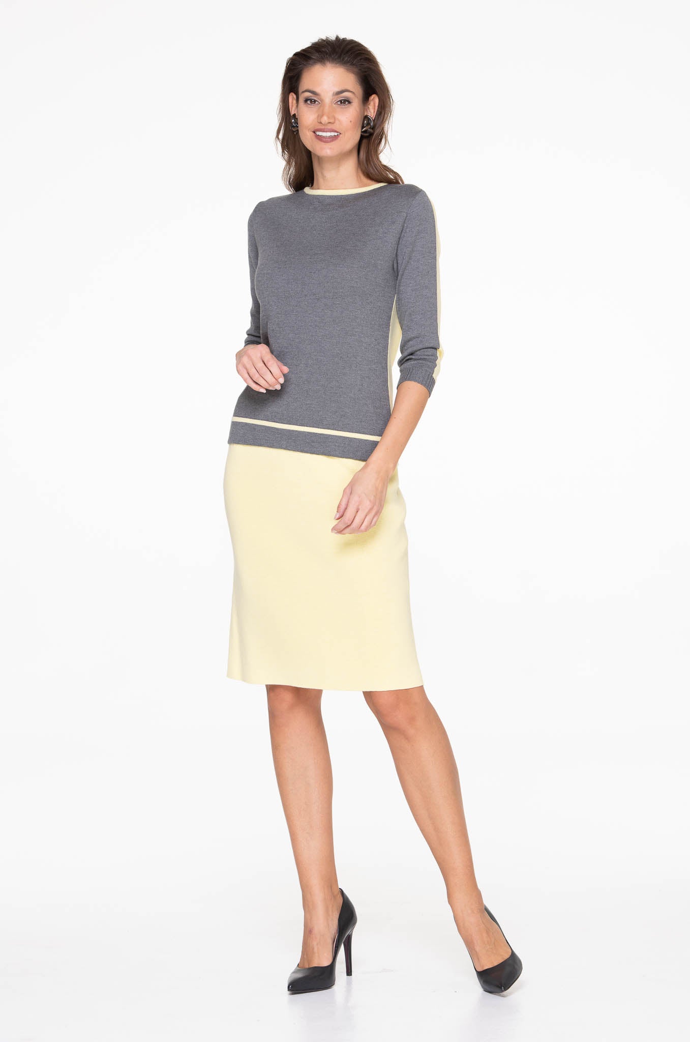 SWEATER - 057 B