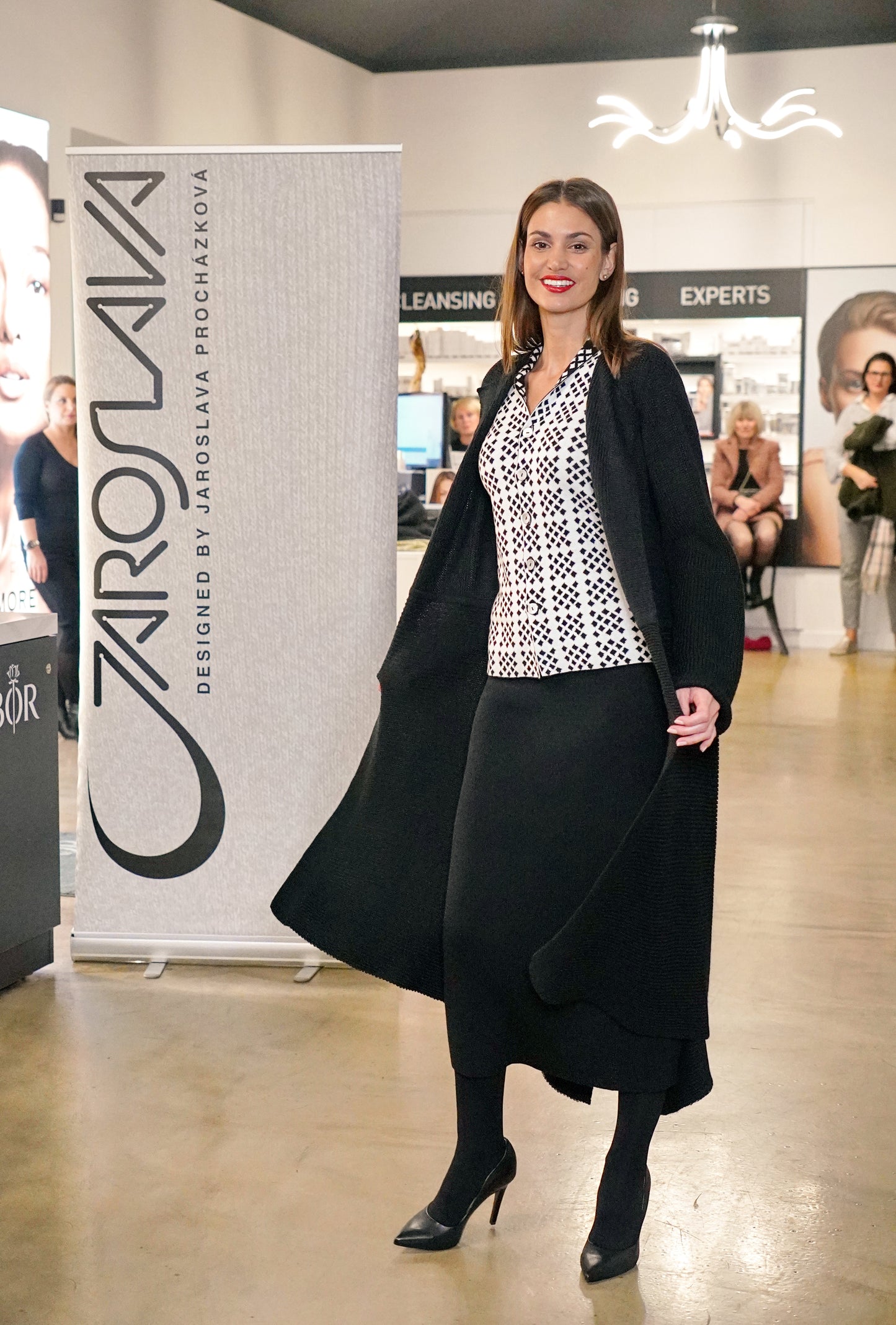 LONG COAT/CARDIGAN - 537