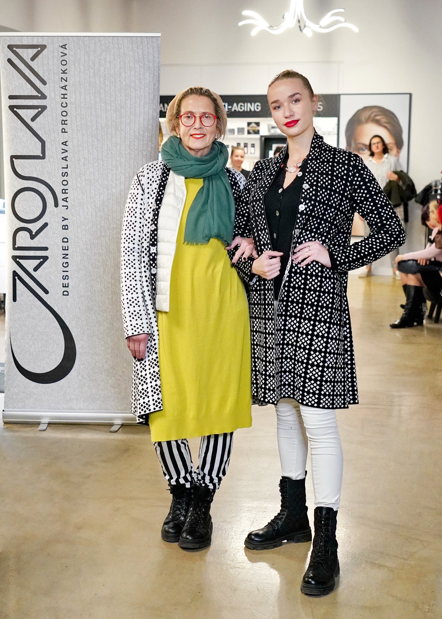 LONG COAT/CARDIGAN - 628