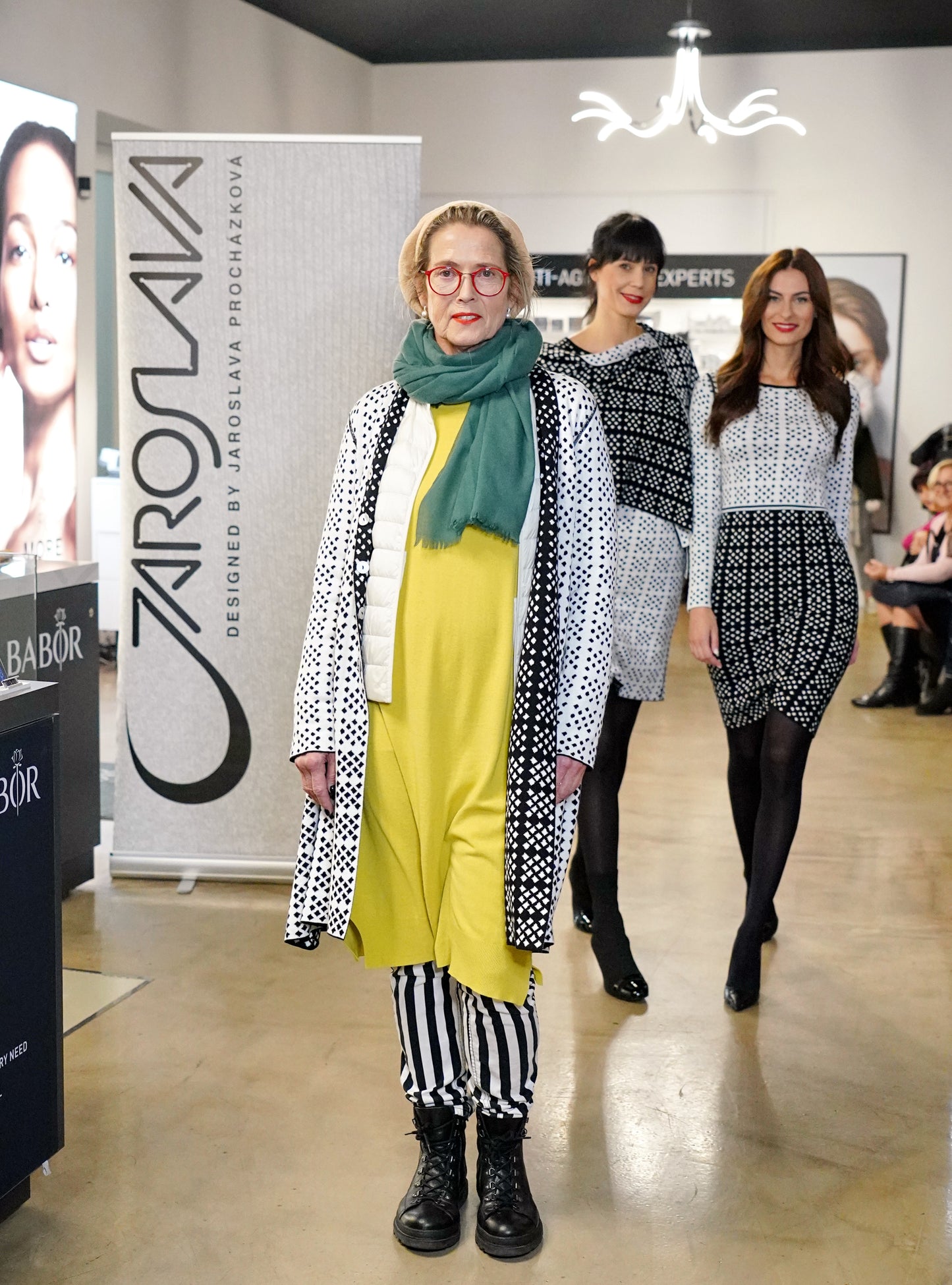 LONG COAT/CARDIGAN - 628