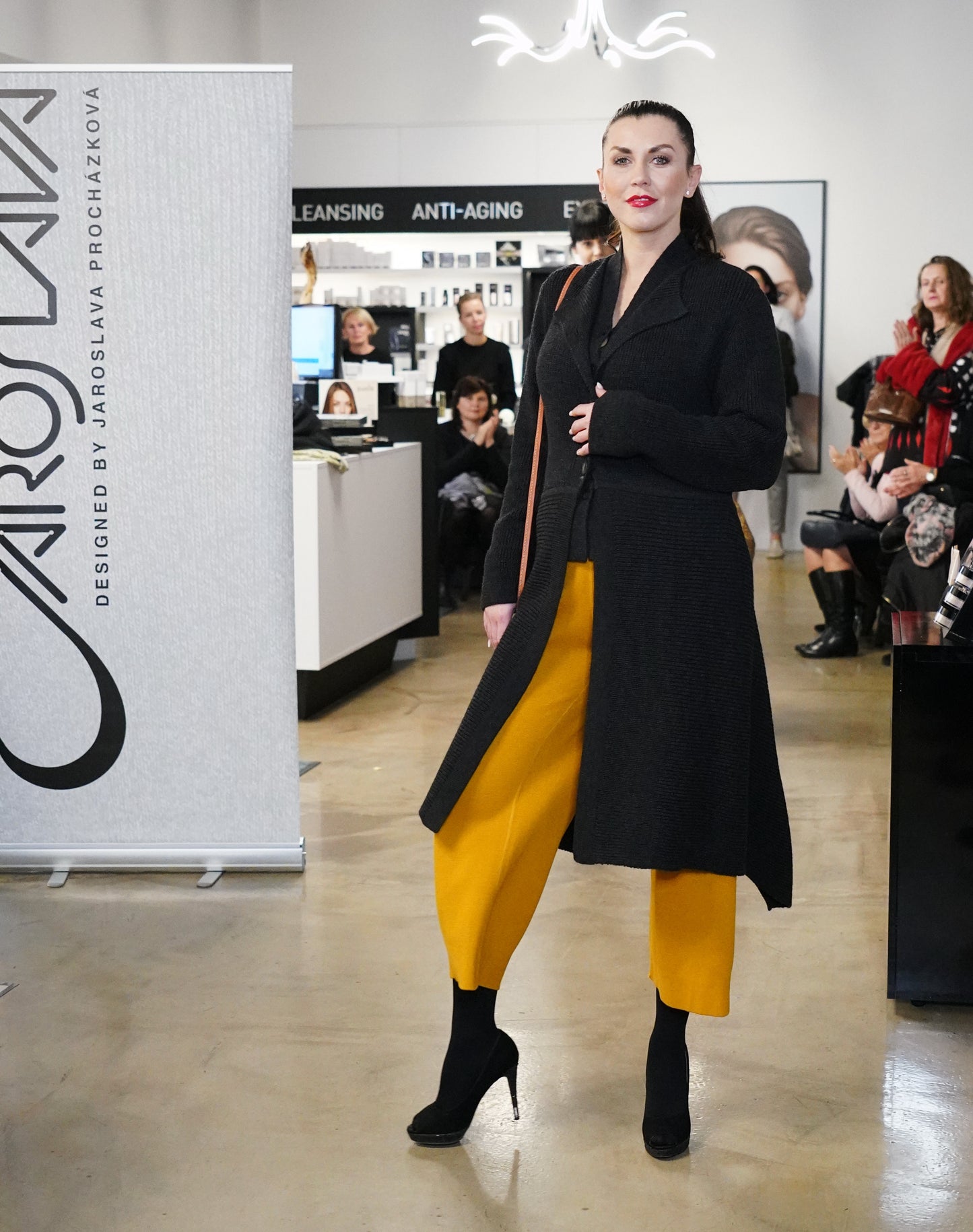 LONG COAT/CARDIGAN - 537