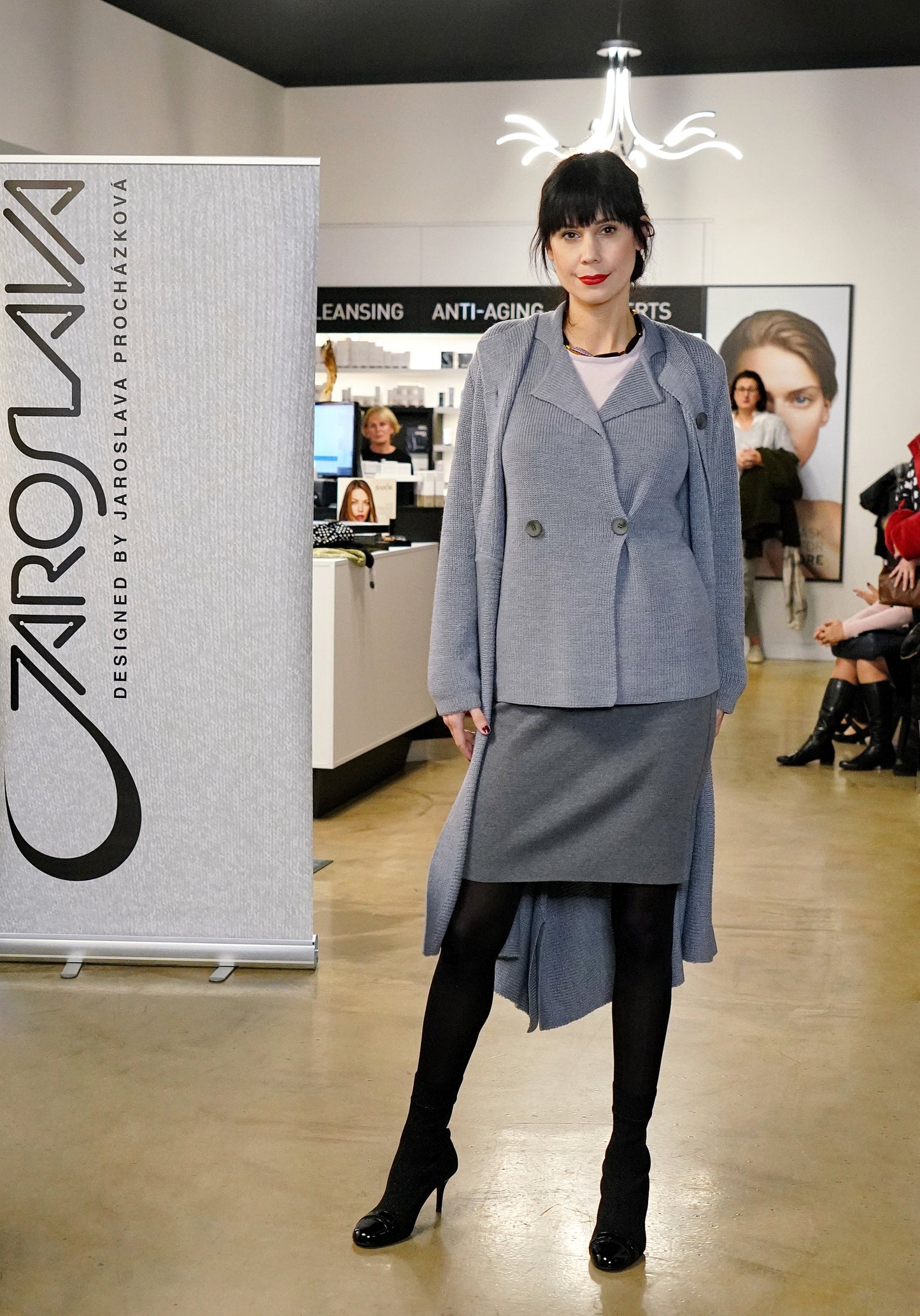 JACKET/CARDIGAN - 605