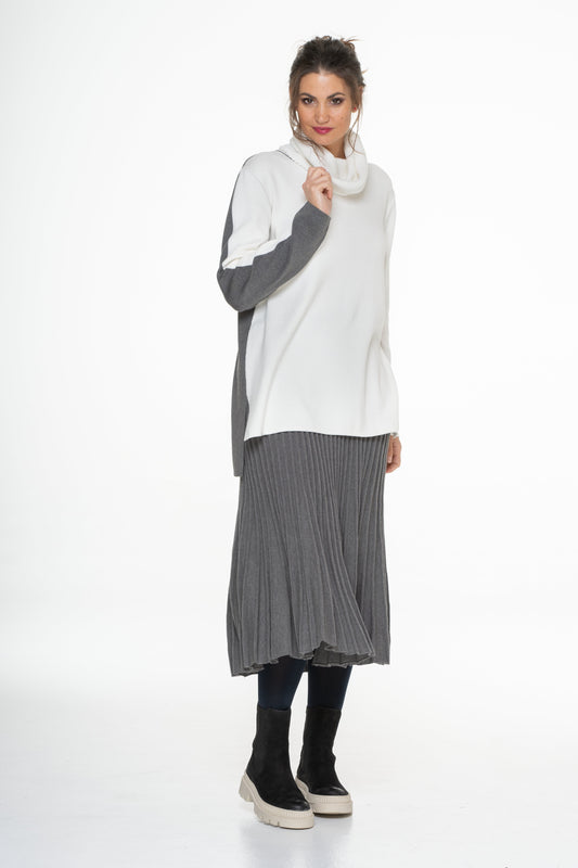 SWEATER/TURTLENECK - 650