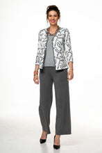 Load image into Gallery viewer, SHORT FLARED CARDIGAN - 620 A
