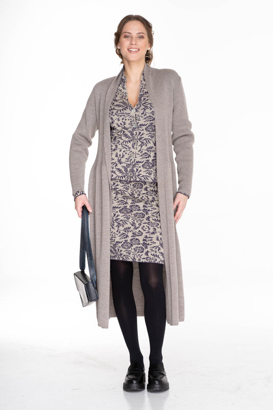 DLOUHÝ ROZŠÍŘENÝ KABÁT 586 A