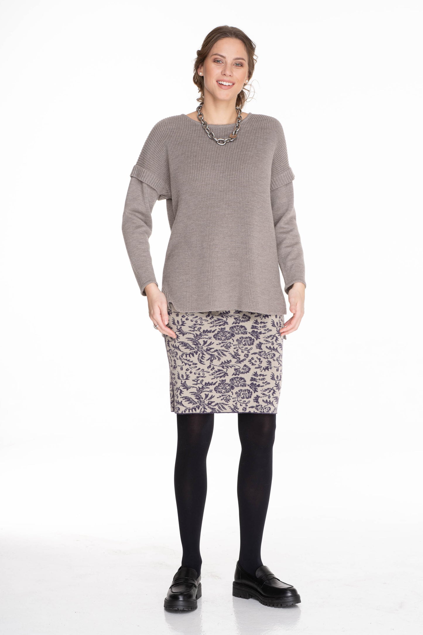 KRÁTKÝ VOLNÝ SVETR - 751