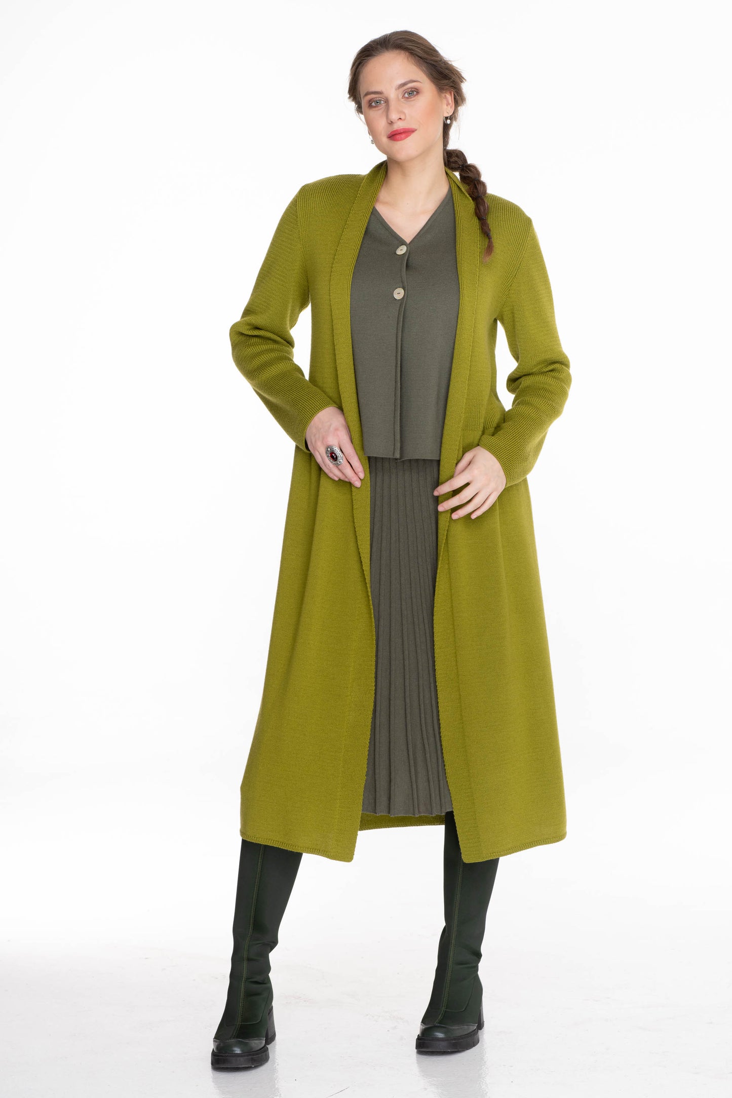 DLOUHÝ ROZŠÍŘENÝ KABÁT 586 A