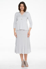 Load image into Gallery viewer, SKIRT - PLEATED, LONG - 608
