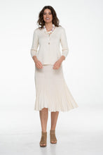 Load image into Gallery viewer, SKIRT - PLEATED, LONG - 608
